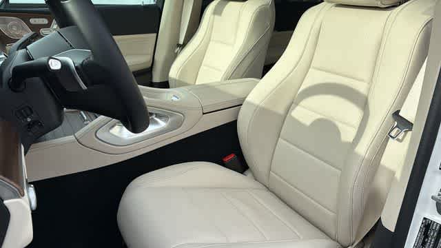 Thumbnail: 2026 Mercedes-Benz GLE - 27