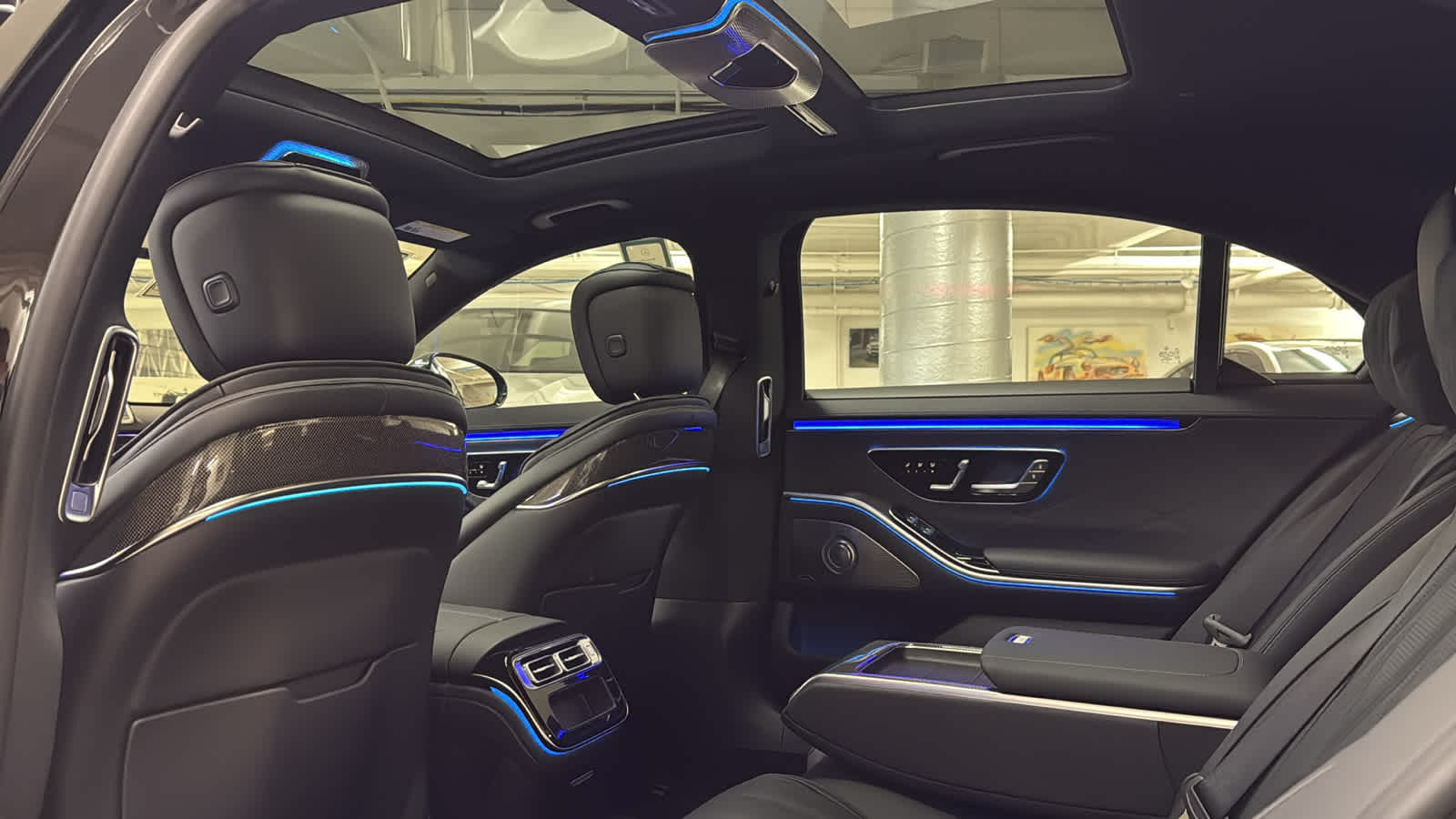 Thumbnail: 2025 Mercedes-Benz S-Class - 29