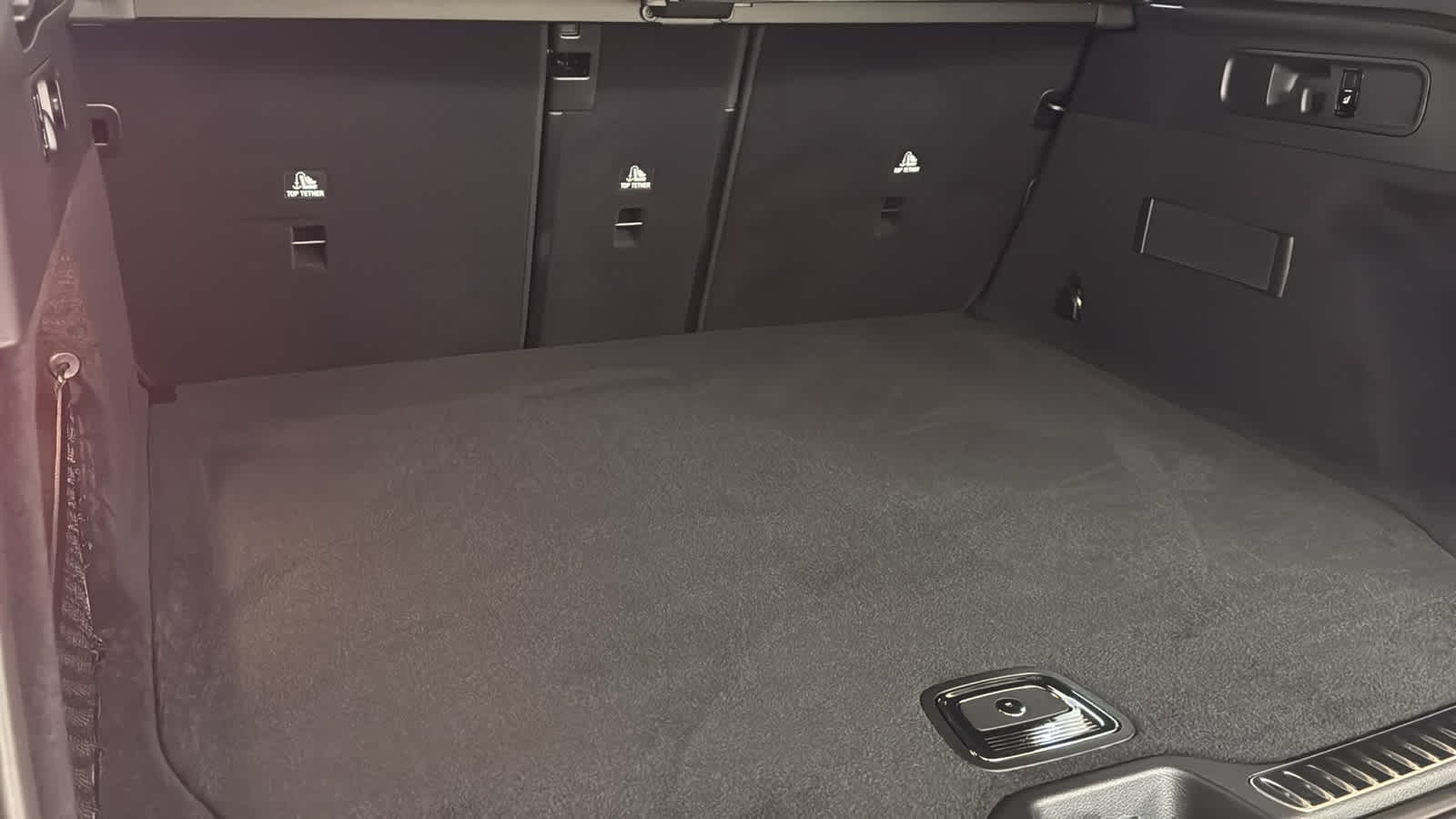 Thumbnail: 2026 Mercedes-Benz GLC - 33