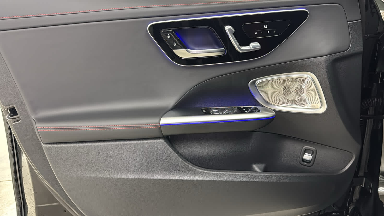 Thumbnail: 2026 Mercedes-Benz C-Class - 15