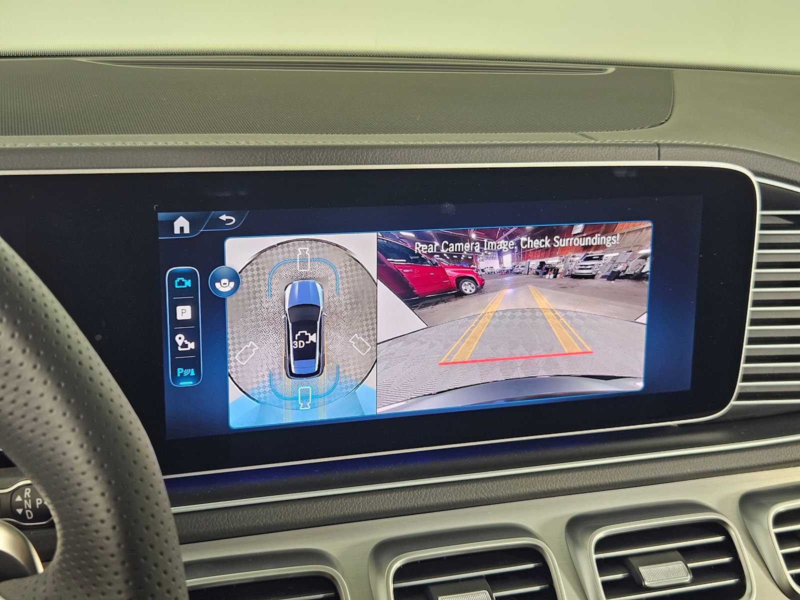 Thumbnail: 2025 Mercedes-Benz GLE - 30