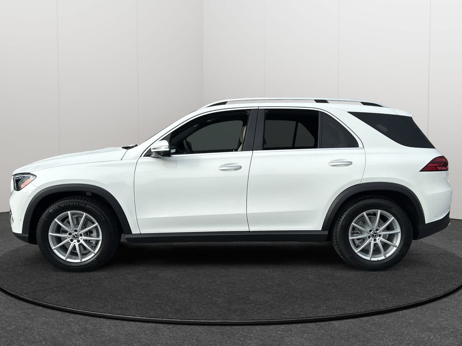 Thumbnail: 2026 Mercedes-Benz GLE - 3