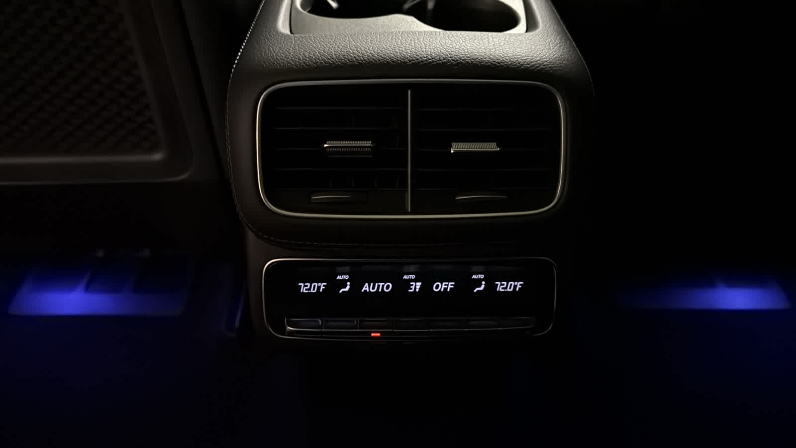 Thumbnail: 2026 Mercedes-Benz GLS - 27