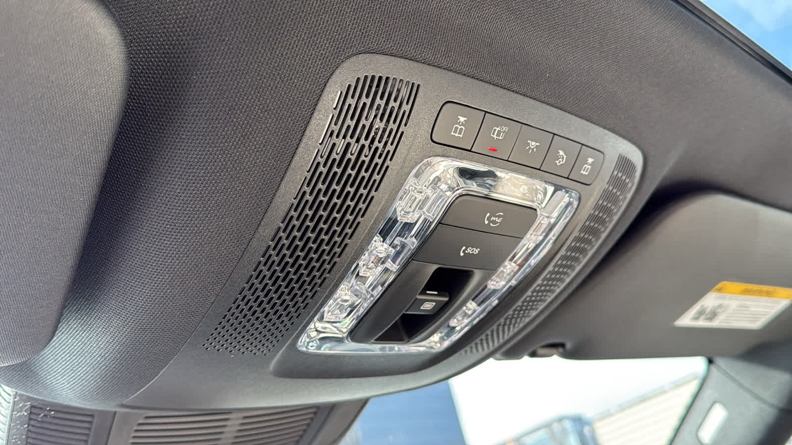 Thumbnail: 2026 Mercedes-Benz GLE - 26