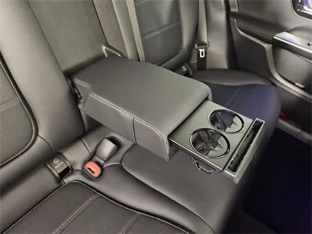 Thumbnail: 2025 Mercedes-Benz GLC - 34