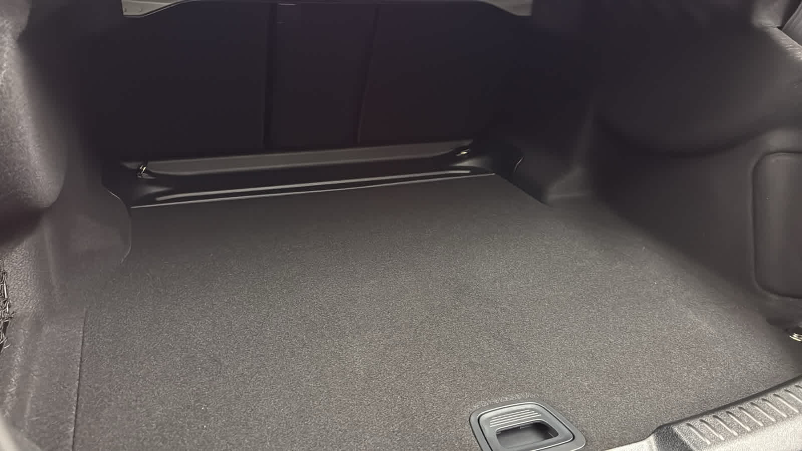 Thumbnail: 2026 Mercedes-Benz E-Class - 32