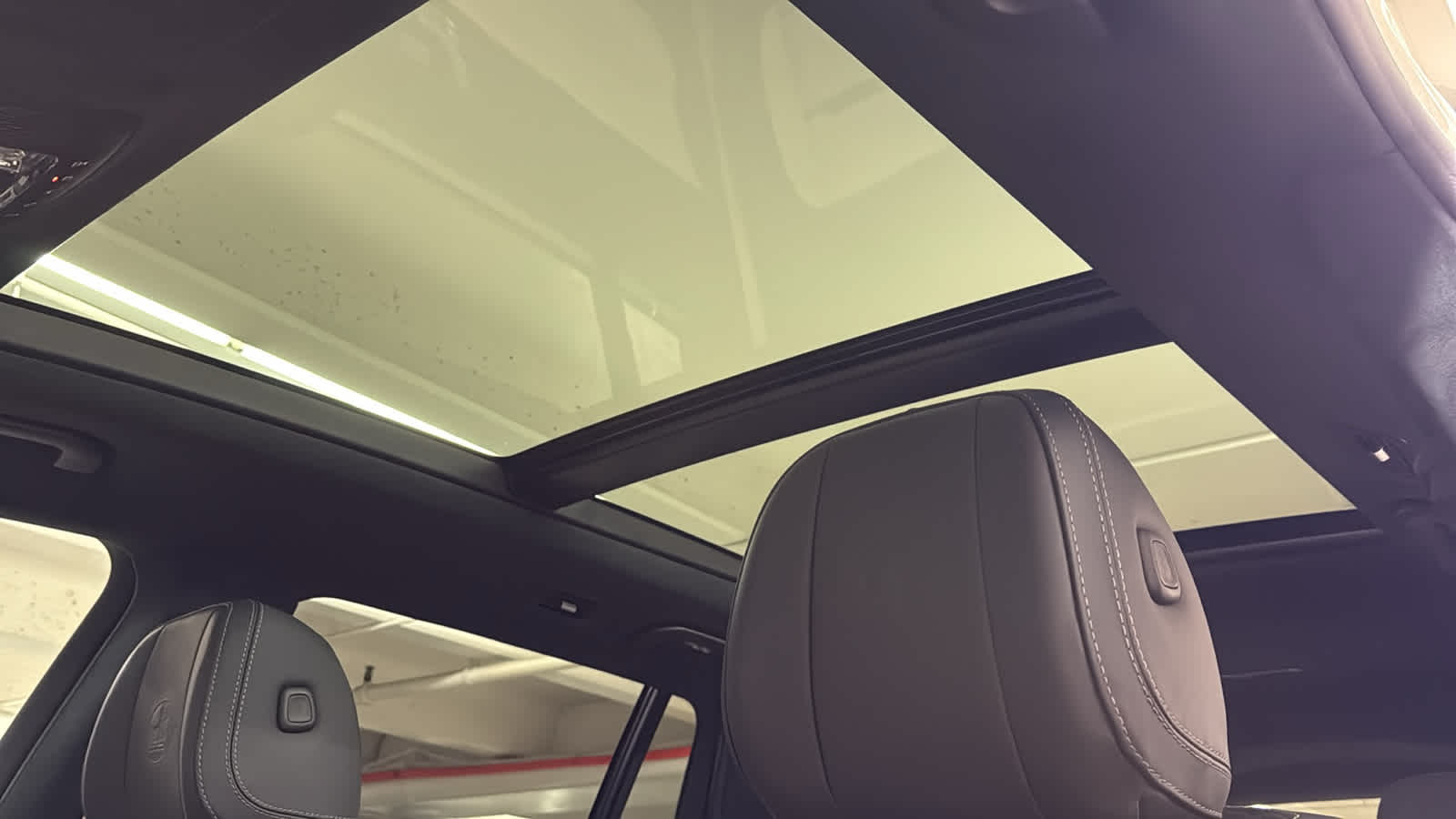 Thumbnail: 2026 Mercedes-Benz GL-Class - 28