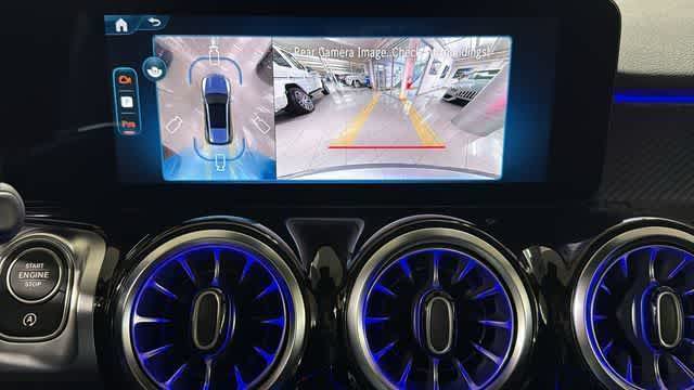 Thumbnail: 2026 Mercedes-Benz GLB - 21