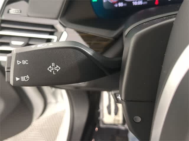 Thumbnail: 2023 BMW X6 - 29