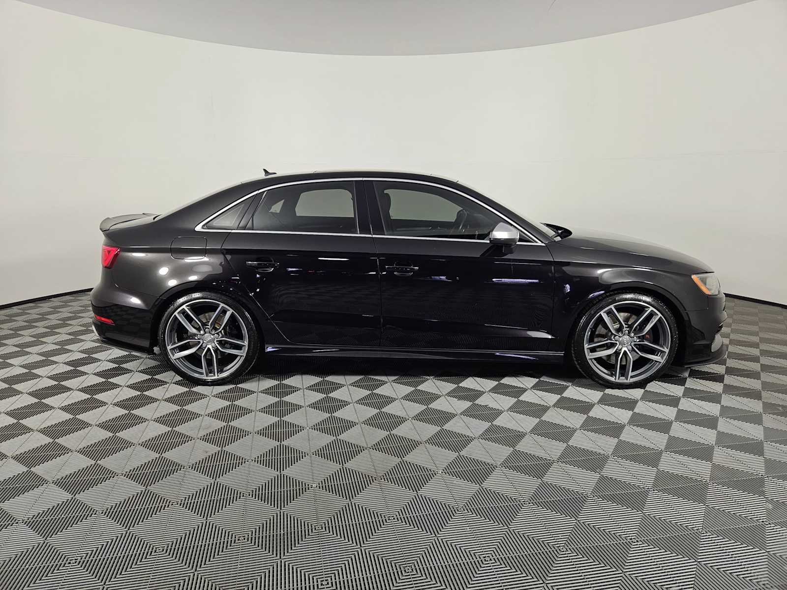 Thumbnail: 2015 Audi S3 - 6