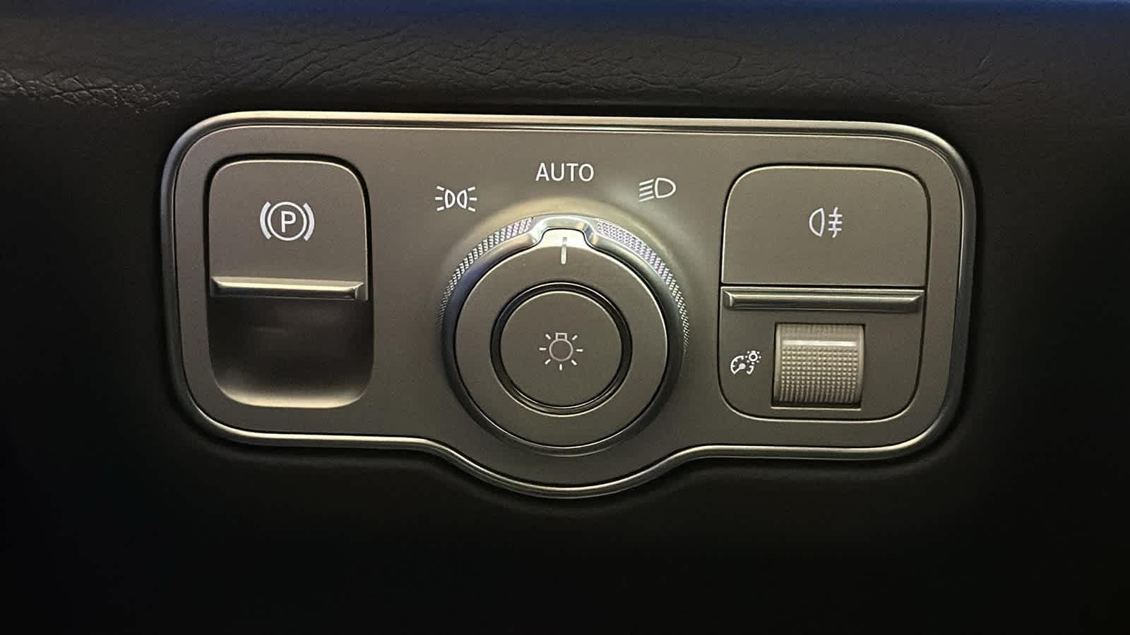 Thumbnail: 2026 Mercedes-Benz GLE - 18