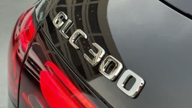 Thumbnail: 2026 Mercedes-Benz GLC - 8