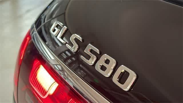 Thumbnail: 2024 Mercedes-Benz GLS - 11