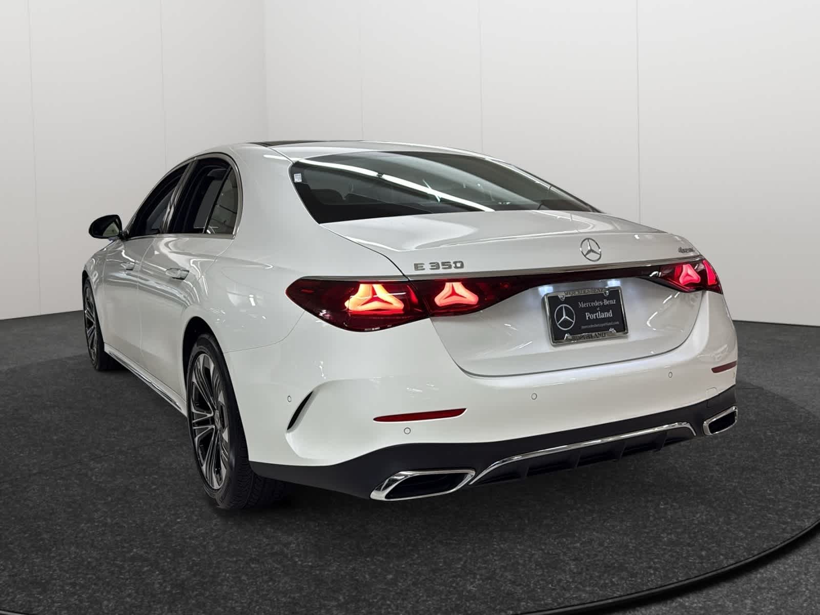 Thumbnail: 2026 Mercedes-Benz E-Class - 5