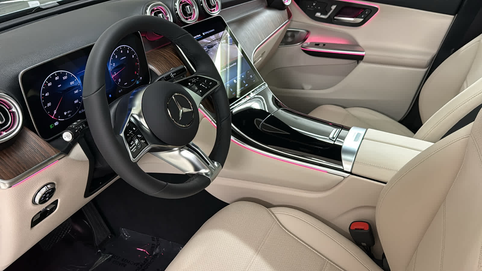 Thumbnail: 2026 Mercedes-Benz GLC - 27