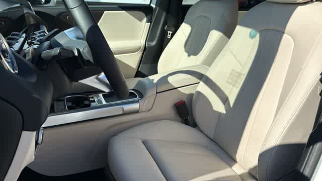 Thumbnail: 2025 Mercedes-Benz GLB - 26