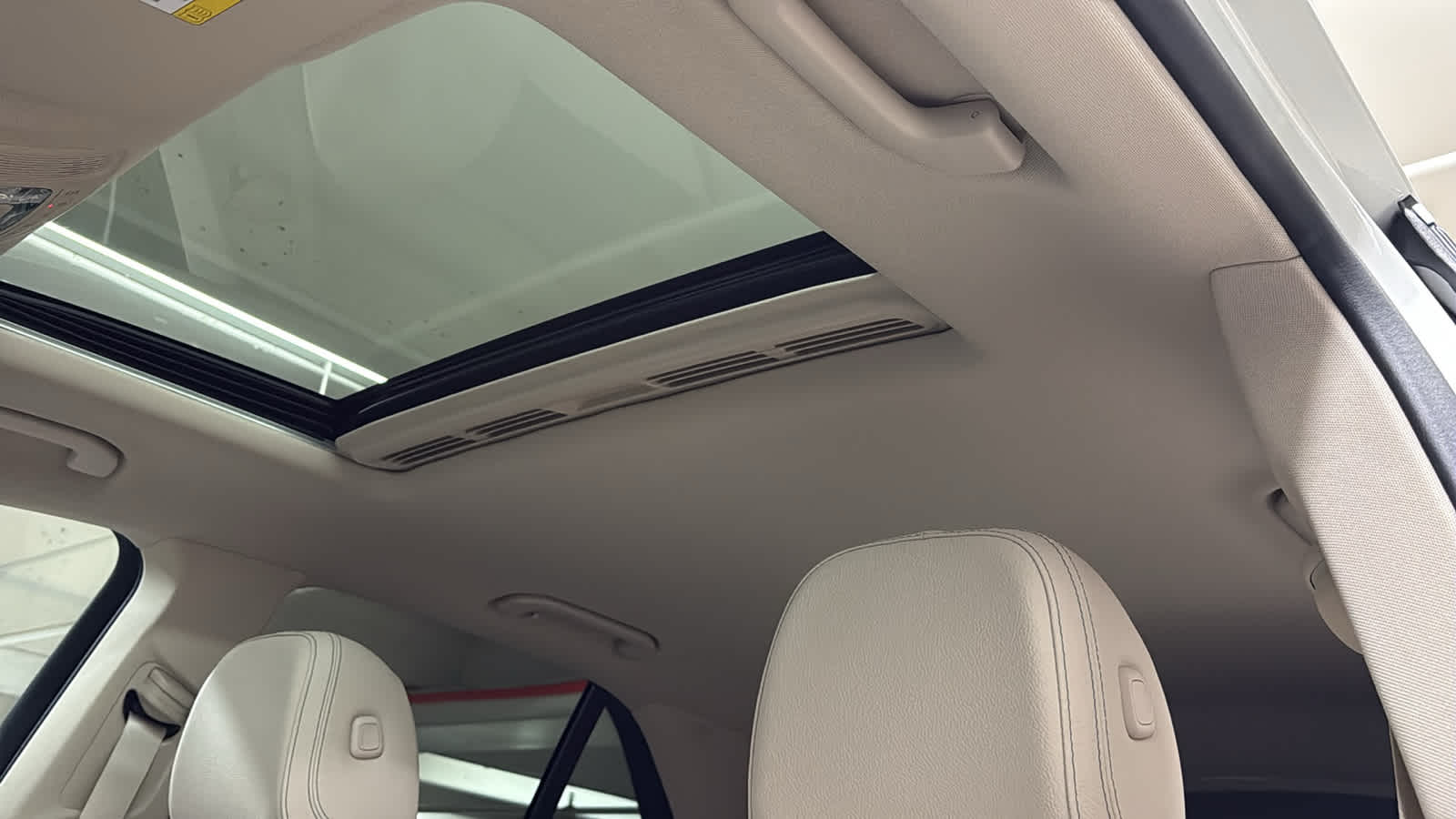 Thumbnail: 2026 Mercedes-Benz GLE - 27