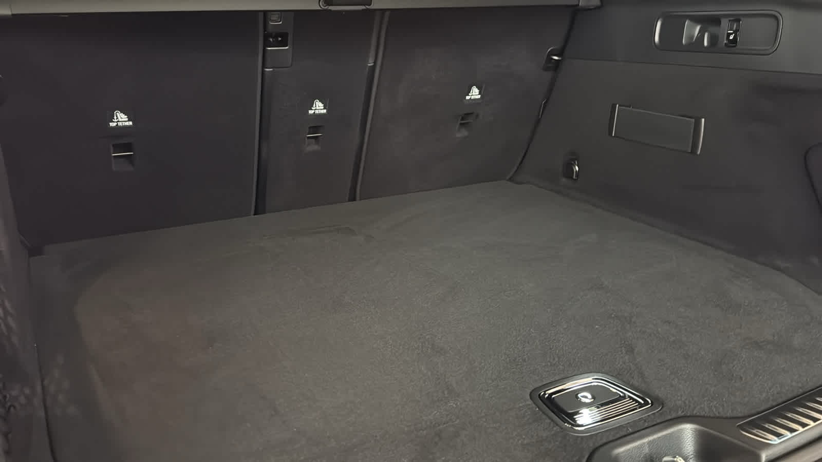 Thumbnail: 2026 Mercedes-Benz GLC - 32