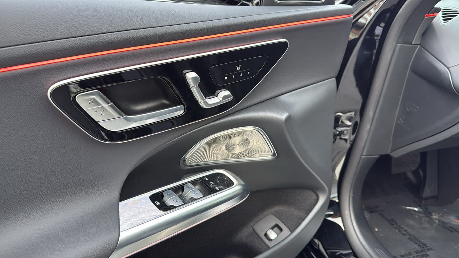 Thumbnail: 2026 Mercedes-Benz E-Class - 15