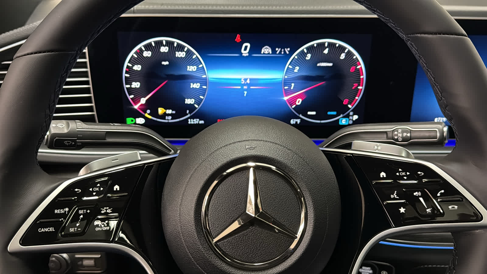 Thumbnail: 2026 Mercedes-Benz GLE - 19