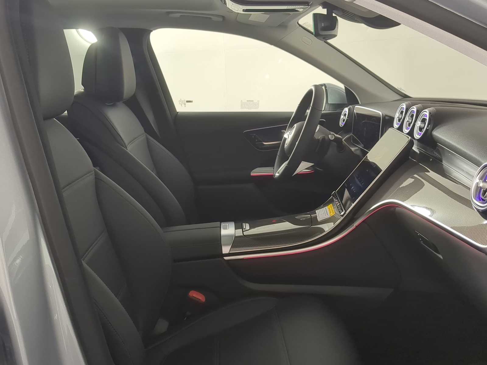 Thumbnail: 2026 Mercedes-Benz GLC - 24