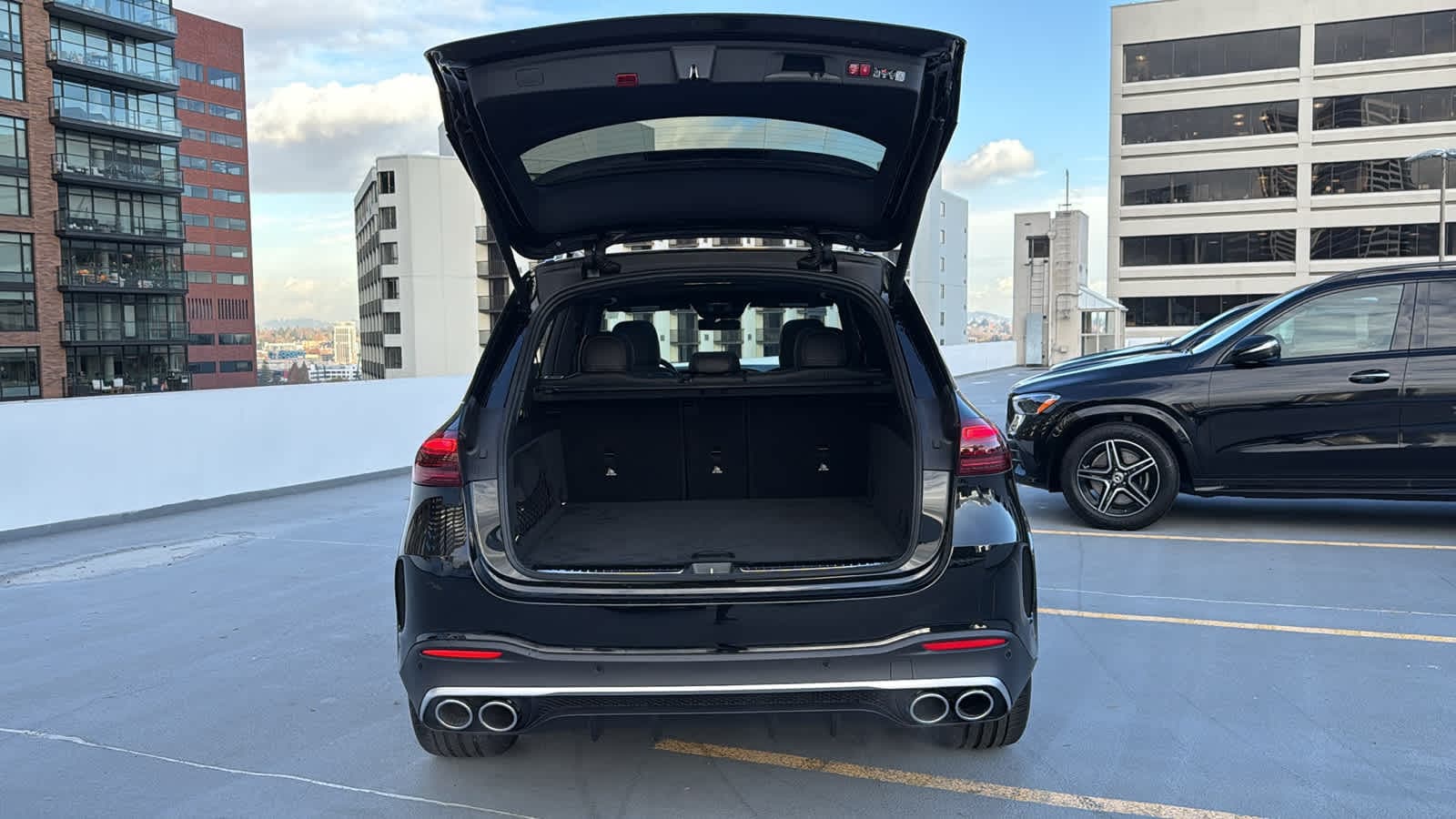 Thumbnail: 2025 Mercedes-Benz GLE - 7