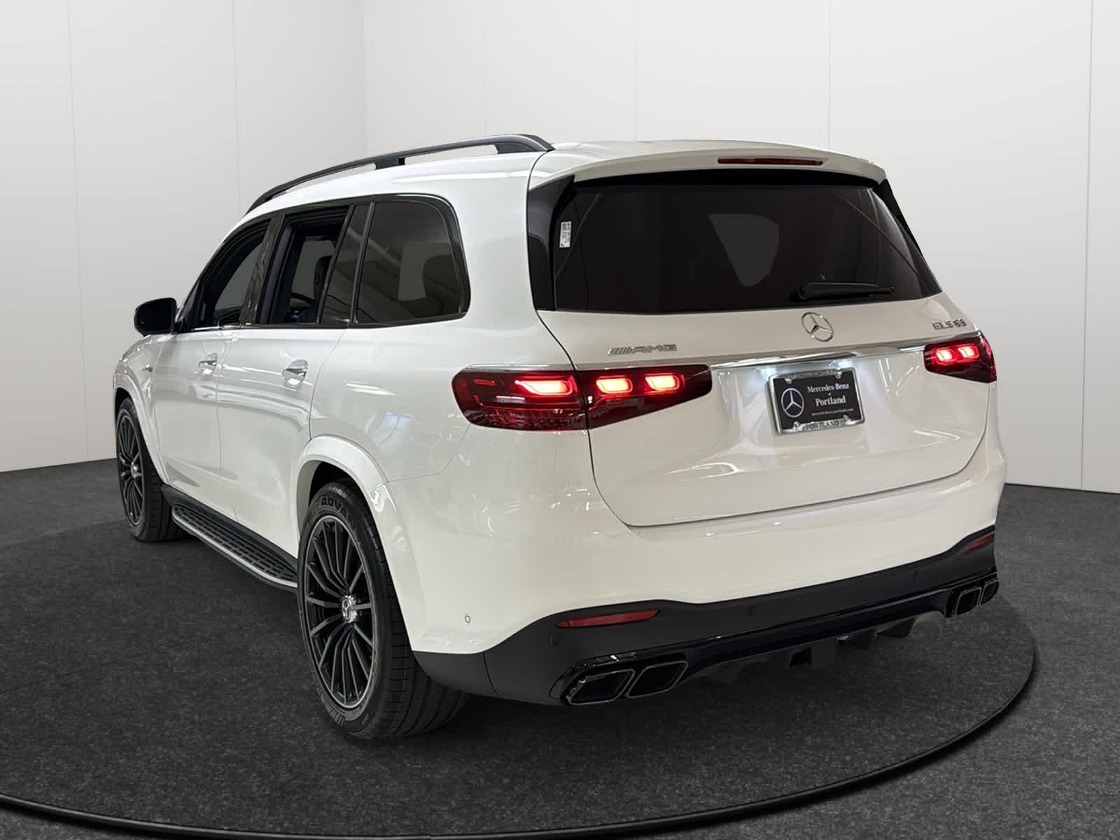 Thumbnail: 2026 Mercedes-Benz GL-Class - 6