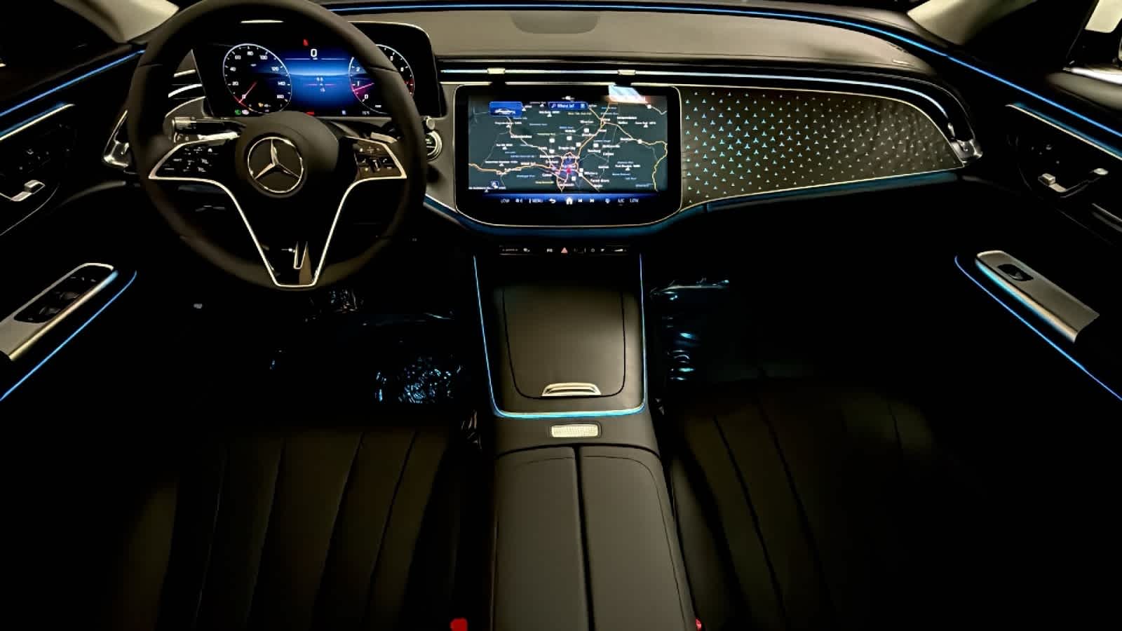 Thumbnail: 2026 Mercedes-Benz E-Class - 4