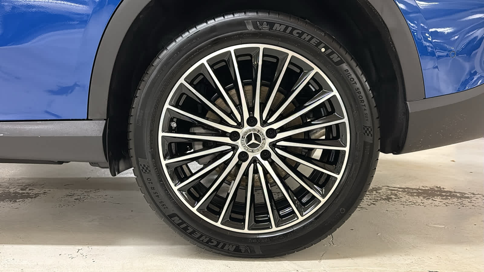 Thumbnail: 2026 Mercedes-Benz GLC - 13