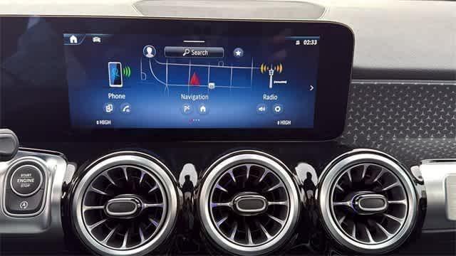 Thumbnail: 2025 Mercedes-Benz GLB - 21