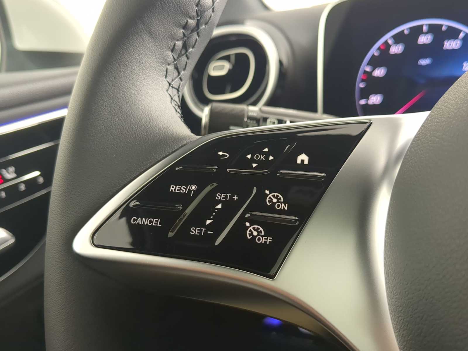 Thumbnail: 2026 Mercedes-Benz GLC - 26