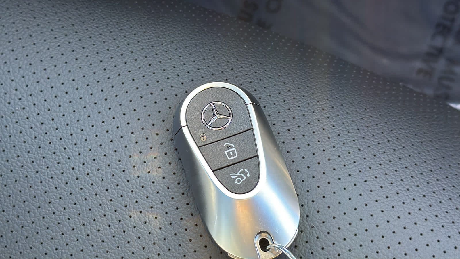 Thumbnail: 2026 Mercedes-Benz GLC - 37