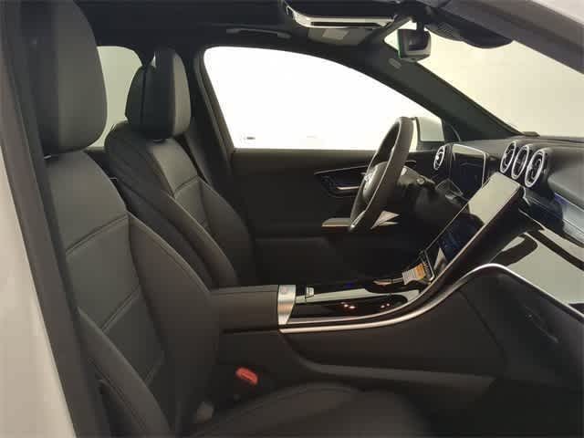 Thumbnail: 2026 Mercedes-Benz GLC - 23