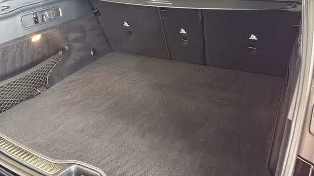 Thumbnail: 2026 Mercedes-Benz GLC - 33