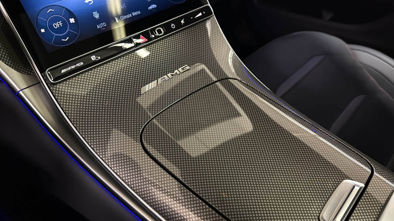 Thumbnail: 2026 Mercedes-Benz GLC - 23