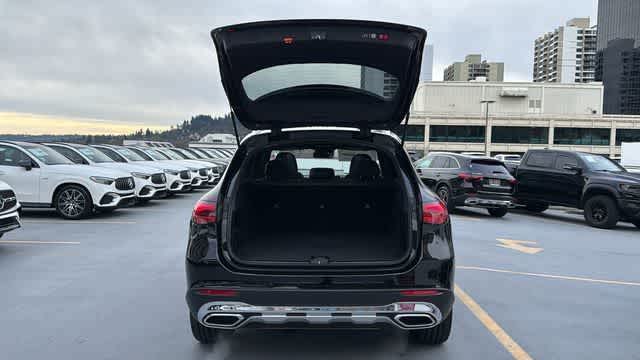Thumbnail: 2026 Mercedes-Benz GLC - 6
