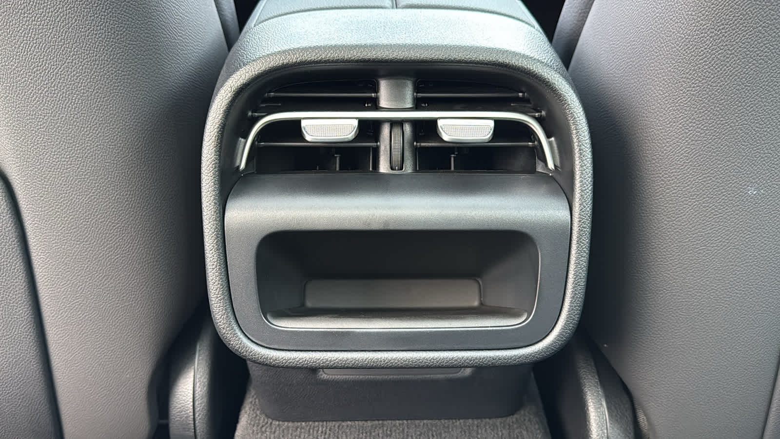 Thumbnail: 2026 Mercedes-Benz E-Class - 28