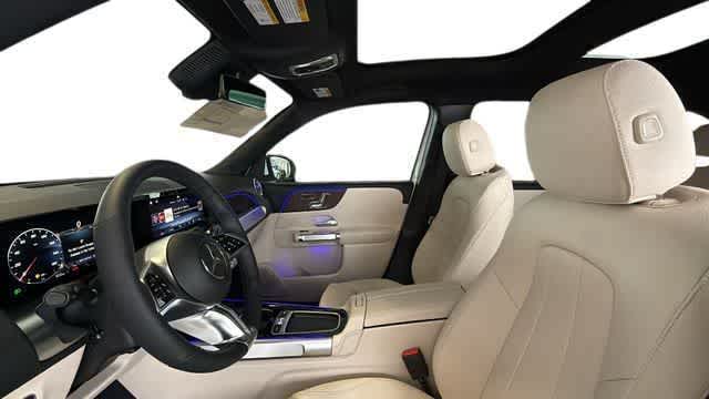 Thumbnail: 2026 Mercedes-Benz GLB - 4