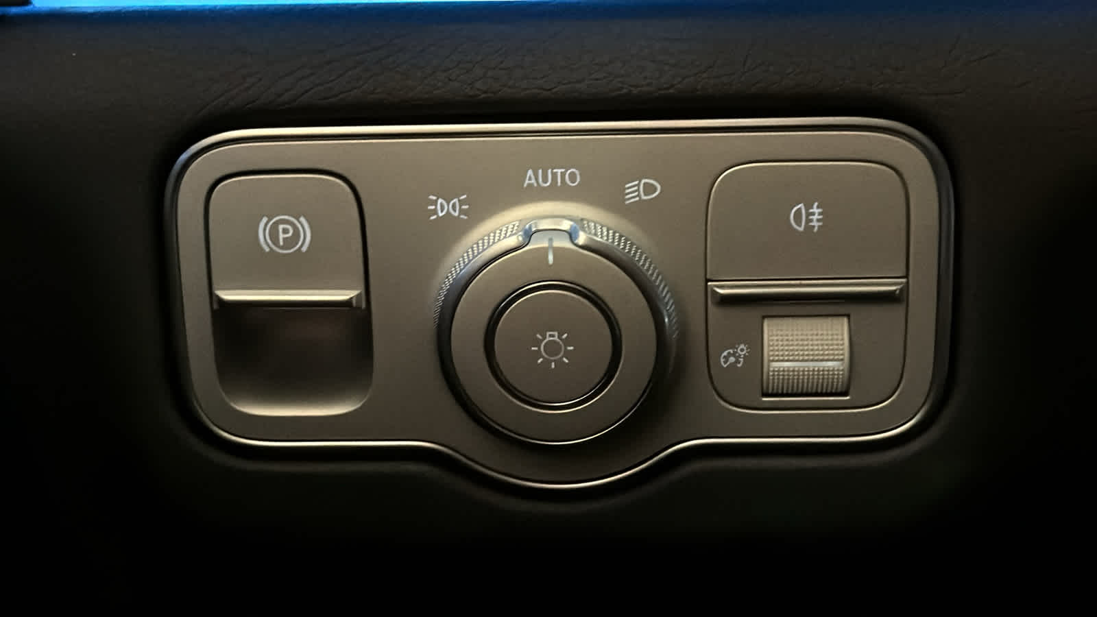 Thumbnail: 2026 Mercedes-Benz GLE - 17