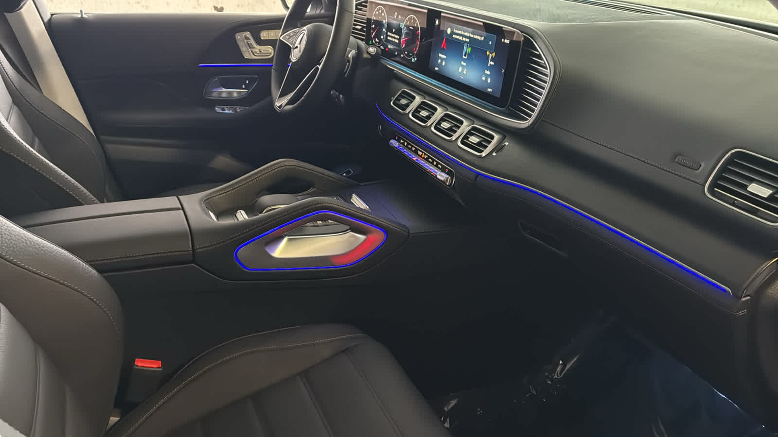 Thumbnail: 2026 Mercedes-Benz GLE - 37