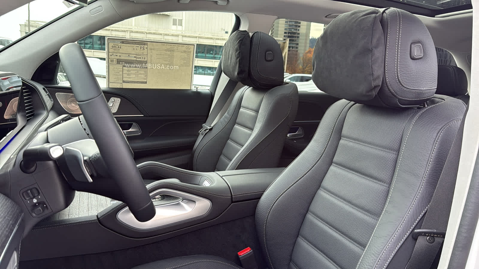 Thumbnail: 2026 Mercedes-Benz GLE - 26