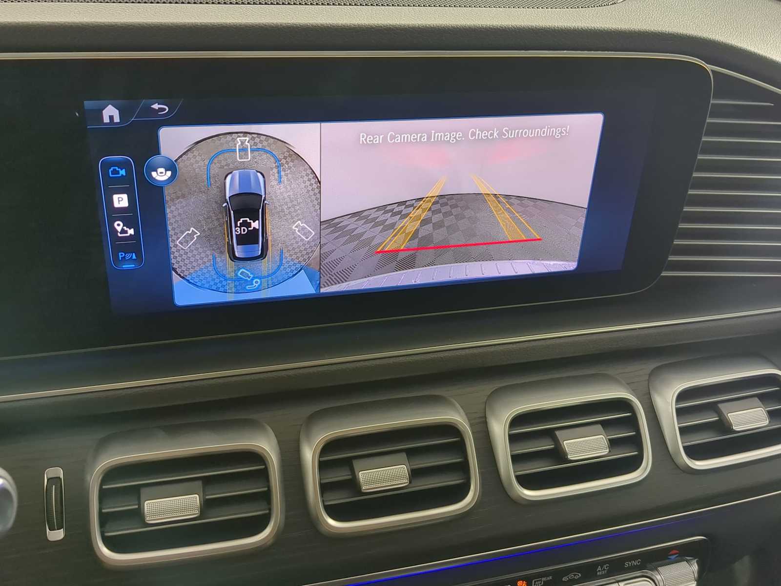 Thumbnail: 2026 Mercedes-Benz GLE - 30