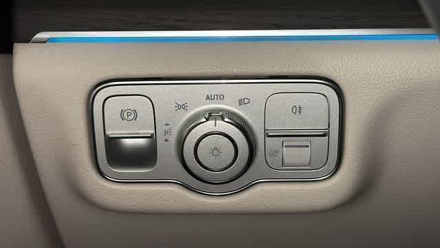 Thumbnail: 2020 Mercedes-Benz GLE - 17