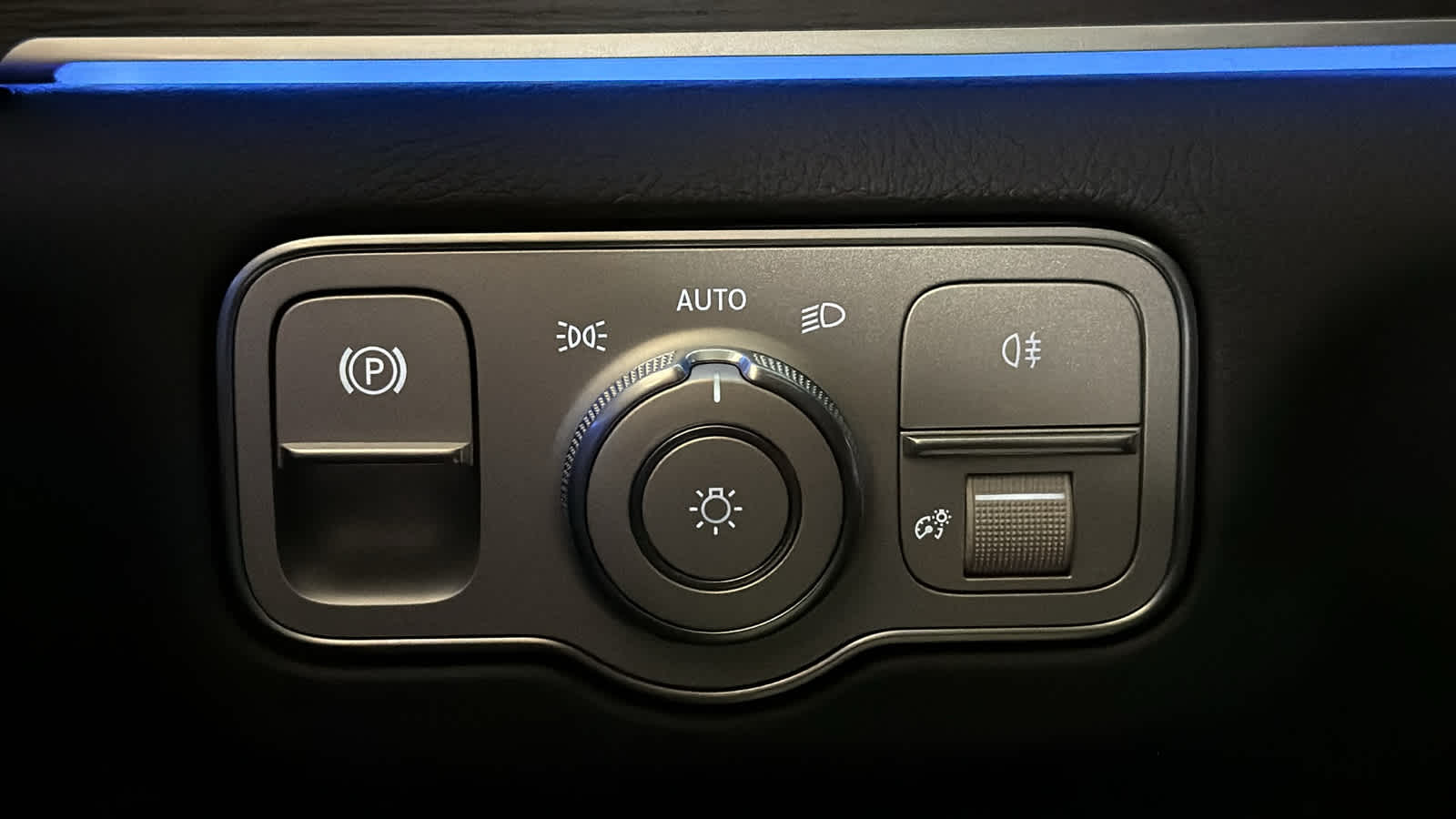 Thumbnail: 2026 Mercedes-Benz GLE - 17