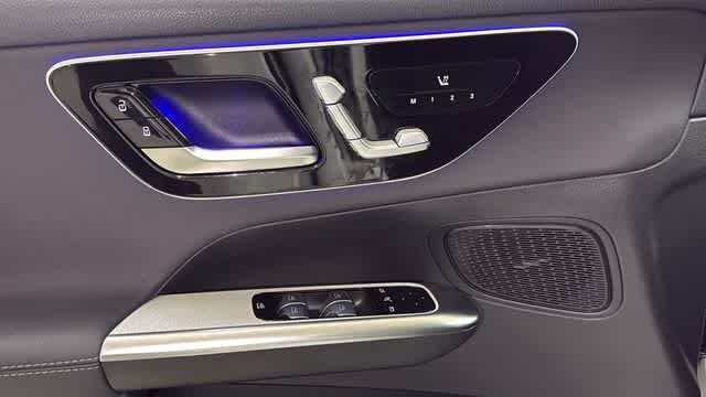 Thumbnail: 2026 Mercedes-Benz GLC - 17