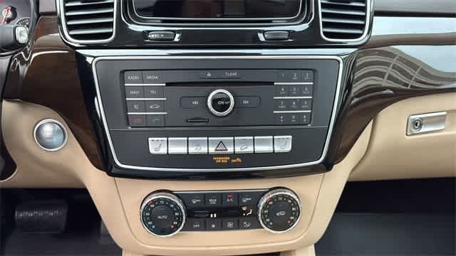 Thumbnail: 2017 Mercedes-Benz GLE - 19