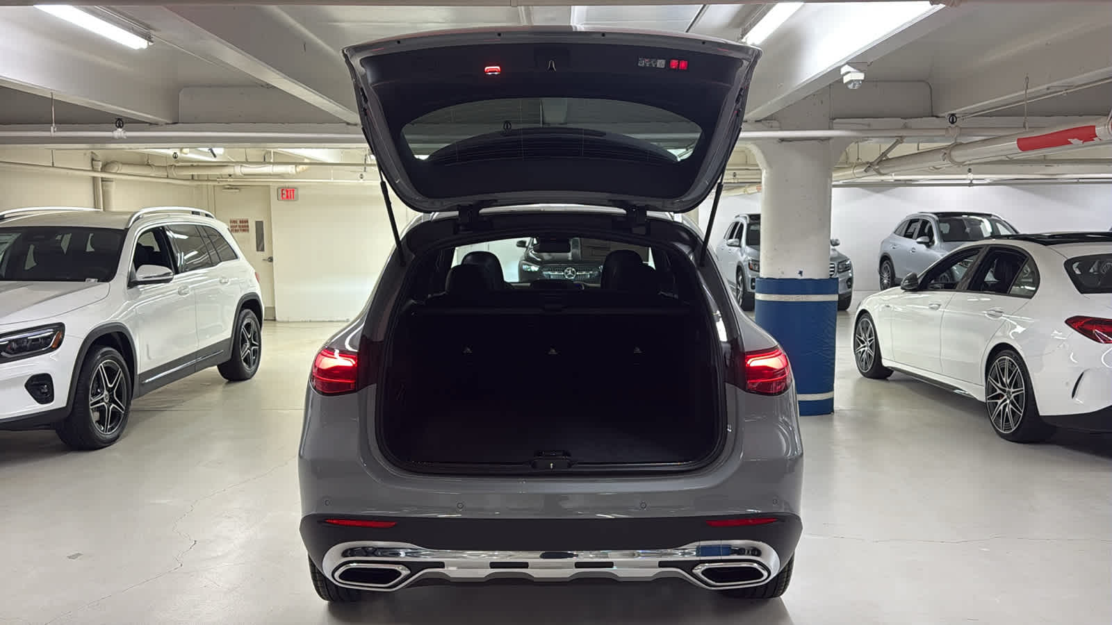 Thumbnail: 2026 Mercedes-Benz GLC - 9