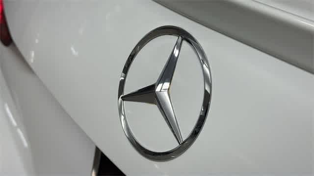 Thumbnail: 2025 Mercedes-Benz C-Class - 9