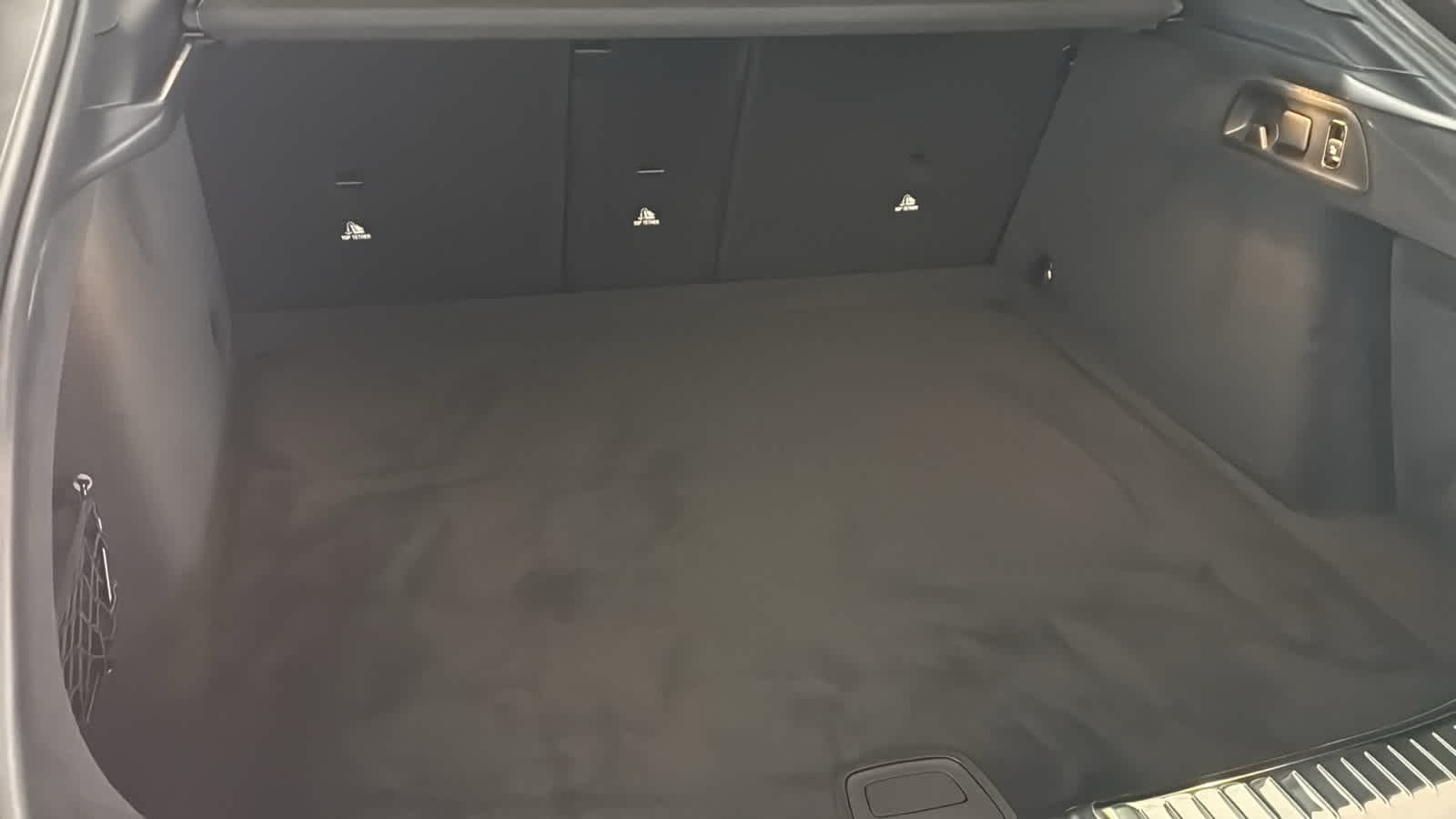 Thumbnail: 2026 Mercedes-Benz GLE - 34