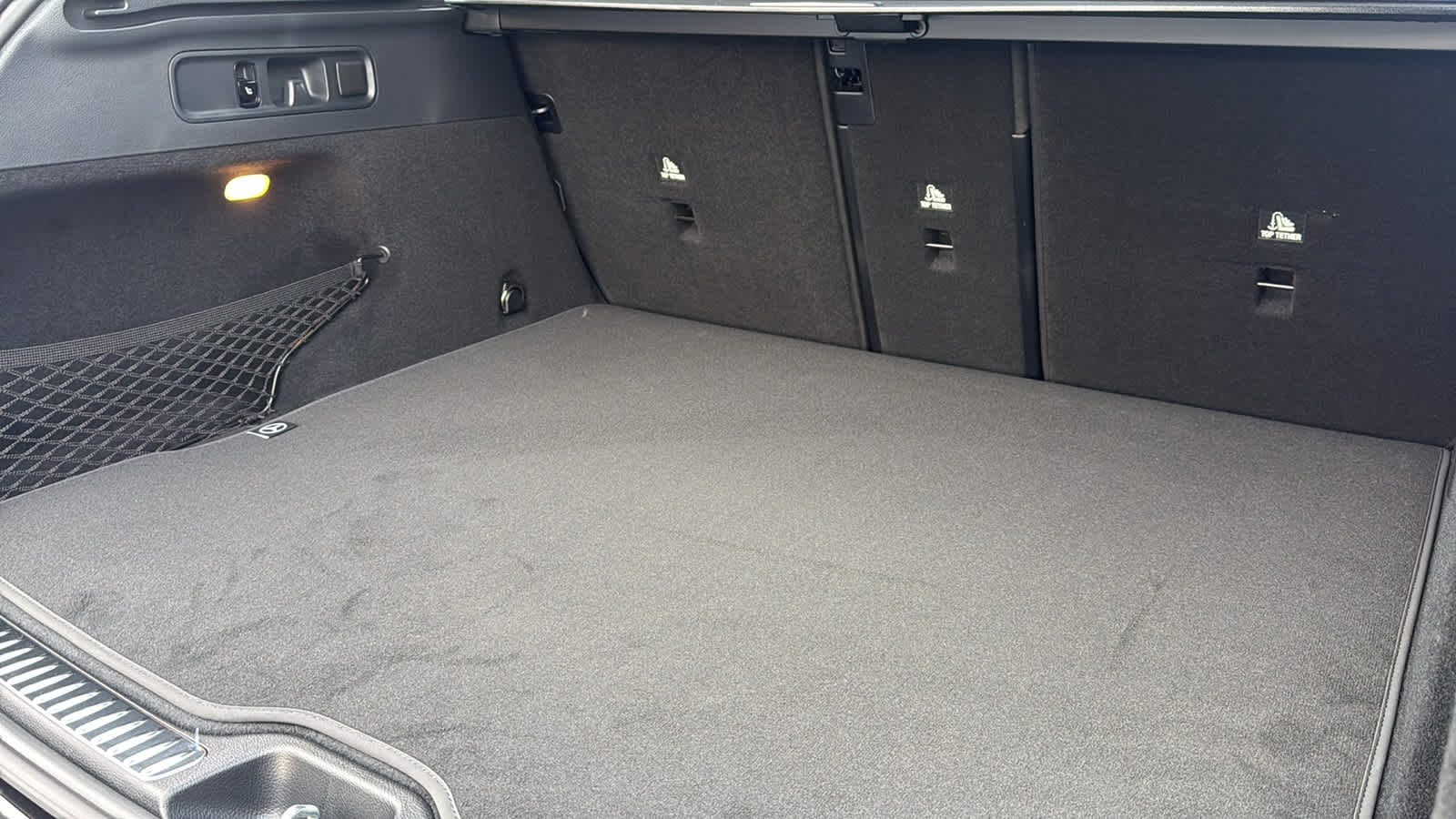 Thumbnail: 2026 Mercedes-Benz GLC - 33